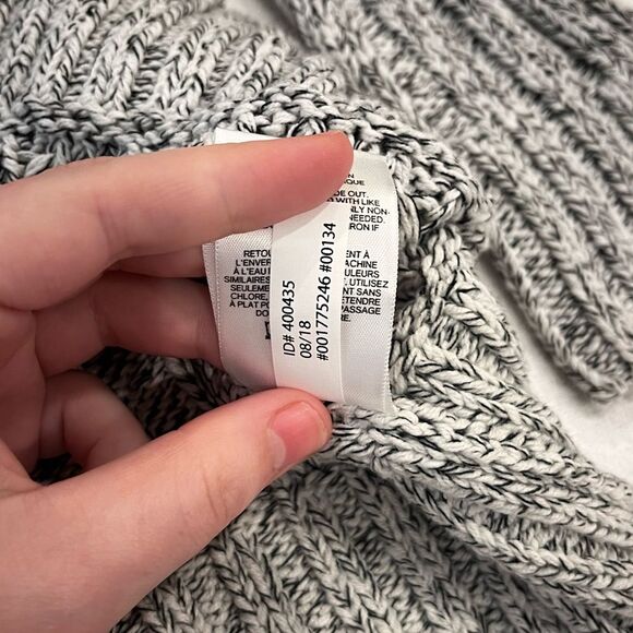 Express Gray Cable Knit Holiday Party Festive Mini Sweater Dress Size Medium - Picture 14 of 16
